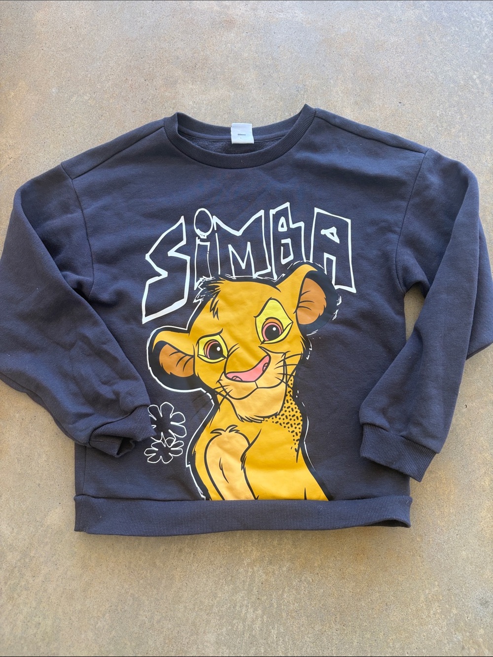 ⭐️5 for $20⭐️ Simba crew neck sweatshirt